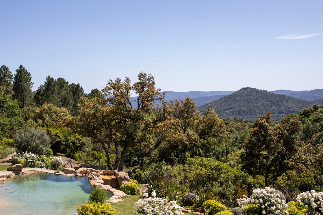 Vue sur les collines du Var